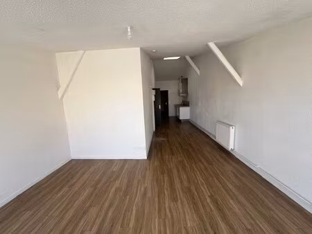 appartement t2 avec terrasse - villeneuve-sur-lot