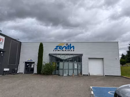 local commercial de 184.52m2 sur la commune de davézieux