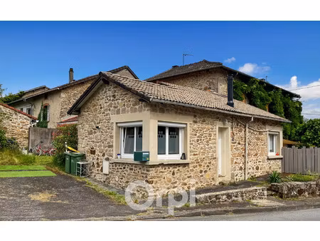 location maison  52 m² t-2 à ambazac  570 €
