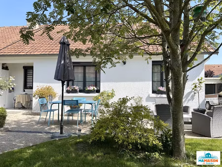 maison avec 2 chambres de plain jardin garage -pied