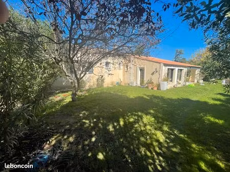 deux maisons indépendantes sur 4 000 m² constructibles – piscine  tennis  forages et photo