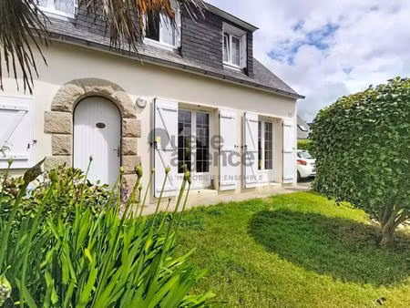 maison familiale lumineuse avec jardin arboré – gouesnou  aux portes de brest