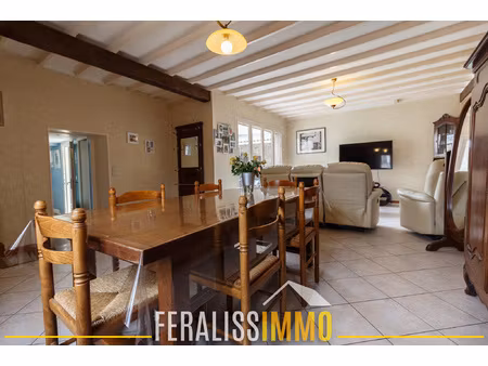 maison de caractère au coeur du vieux village !