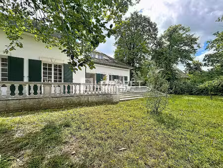 maison bourgeoise le vesinet 8 pièces 219 m2