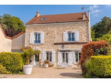 exclusivité propriétés-privées - le charme de l'ancien à oinville-sur-montcient