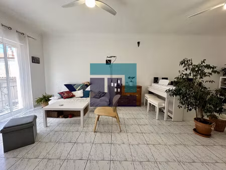 maison entièrement meublée de 104 m²
