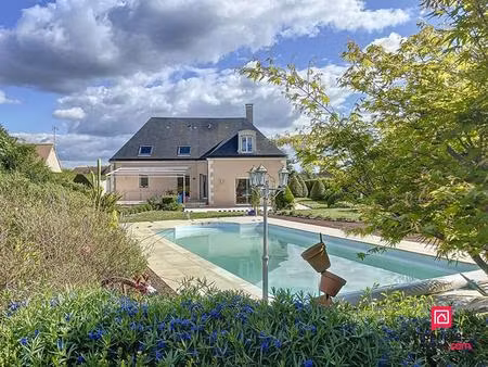 secteur mamers  villa contemporaine de 230 m2 avec piscine