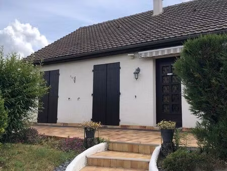 particulier vend maison 5 pièces emplacement idéal