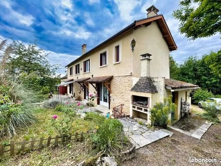maison 6 pièces 144 m²