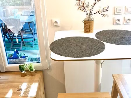 grand studio tout inclus  avec terrasse privée - proche docks vauban