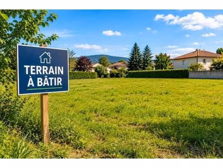 terrain constructible viabilisé à vendre
