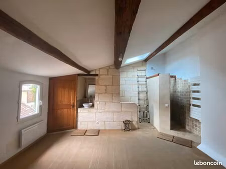 location maison de ville t2 bis triplex
