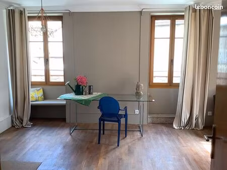 t2 meublé rénové à neuf en face du lycée