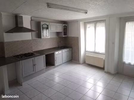 loue t4 95m² proche zénith saint-etienne