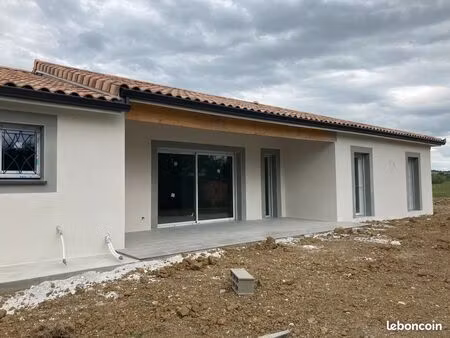 maison 5 pièces de plain pied
