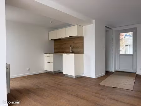 studio avec terrasse agneaux