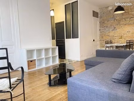 charmant t3 meublé – 56m2 – montée des carmélites 69001 lyon