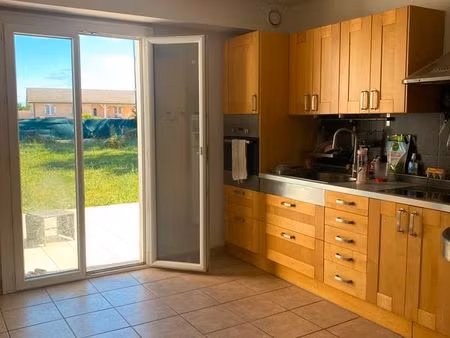 maison meublée - t4 - avec jardin