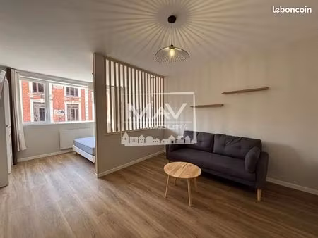studio 1 pièce 37 m²