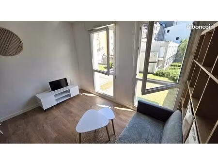 t1 bis meublé 30 m² rénové – chambre séparée – cuisine équipée - proche universités / gare