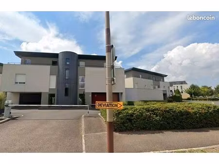 appartement 3 pièces 81 m²