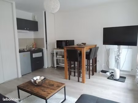 studio 1 pièce 24 m²