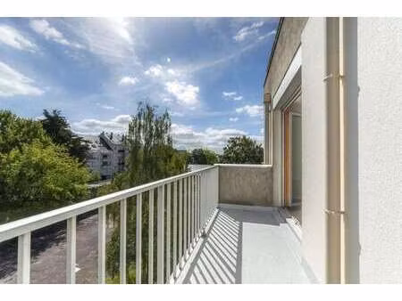 location appartement 4 pièces à nantes pont du cens - petit port (44000) : à louer 4 pièce