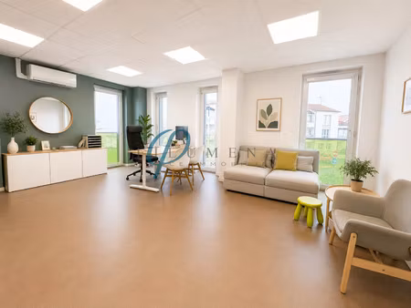 vente bureaux et commerces au loroux-bottereau (44430) : à vendre / le loroux-bottereau