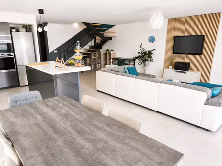 maison 7 pièces - 146 m²