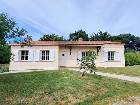 vente maison aux moutiers-en-retz (44760) : à vendre / 130m² les moutiers-en-retz