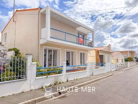 vente maison aux sables-d'olonne (85100) : à vendre / 101m² les sables-d'olonne