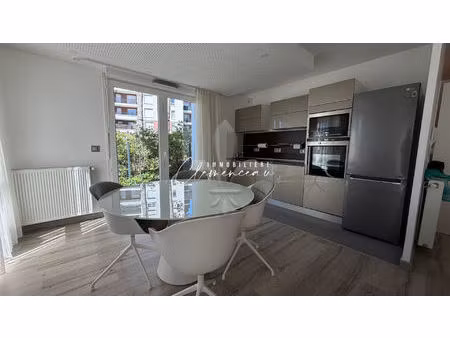 appartement duplex - t4 - 80 m² - terrasse /parking