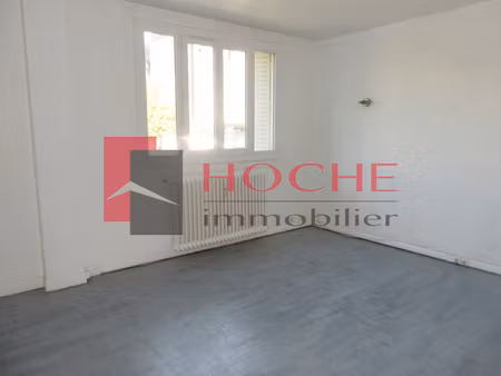3 p + c - 52 m²
