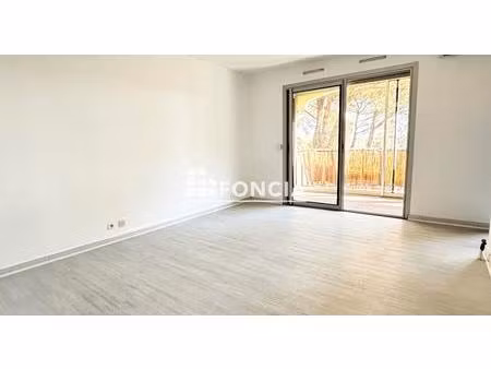à vendre – charmant 2 pièces rénové et climatisé de 26m2 avec loggia 12m2 - cave dans rési