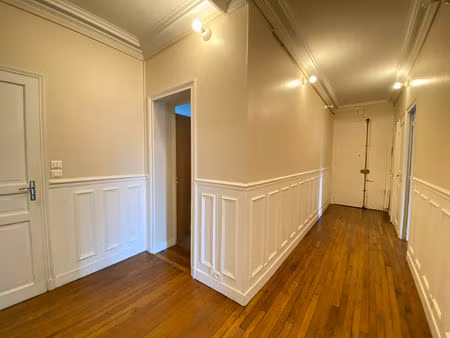 3 pièces de 58 m2 - paris 13e