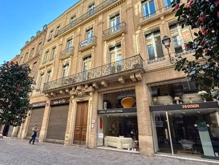 location magnifique t5 de 135 m² rue croix baragnon