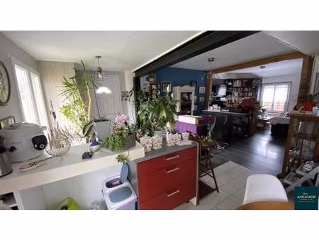 maison - 59.2m ²
