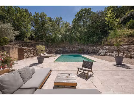 propriété aux portes d'aix en provence quartier saint marc de jaumegarde avec piscine