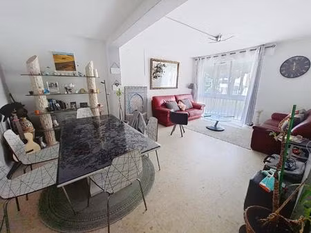 un appartement 90m2 2 terrasses arènes béziers