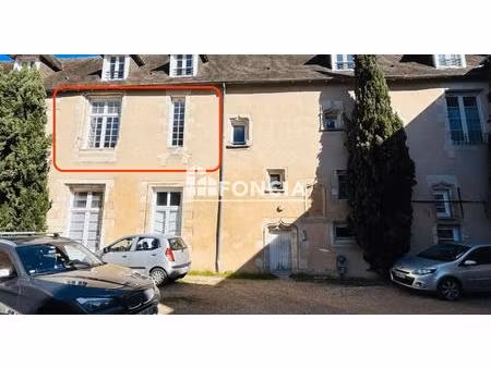 poitiers cathédrale - appt t1 bis 37 m2 - parking extérieur