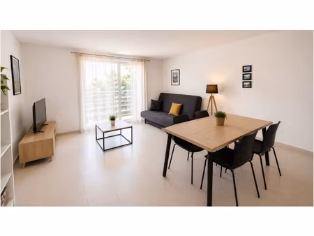 venissieux : appartement t2 avec balcon