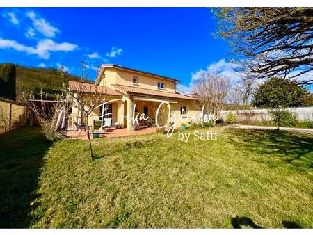maison familiale 4 chambres - secteur idéal !