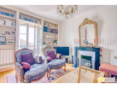 versailles notre-dame boulevard de la reine appartement duplex 4 pièces 84 m² situé au 2èm