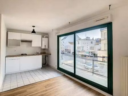 location appartement 2 pièces à quimper (29000) : à louer 2 pièces / 43m² quimper