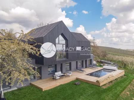 villa contemporaine meublée avec piscine et vue panoramique