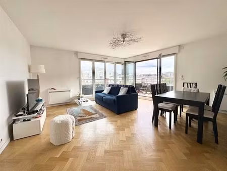 issy - quai de seine / appartement familial / terrasse / vue degagee / cave / parking /