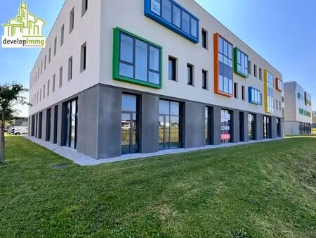 location bureaux 225 m²