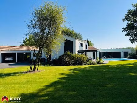 maison contemporaine 303 m² aux portes de la roche-sur-yon