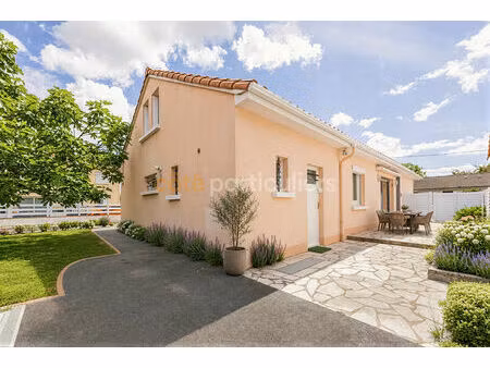saint sébastien sur loire -- proche centre -- plain-pied 4 chambres -- impasse au calme --