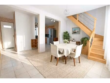 maison varennes jarcy